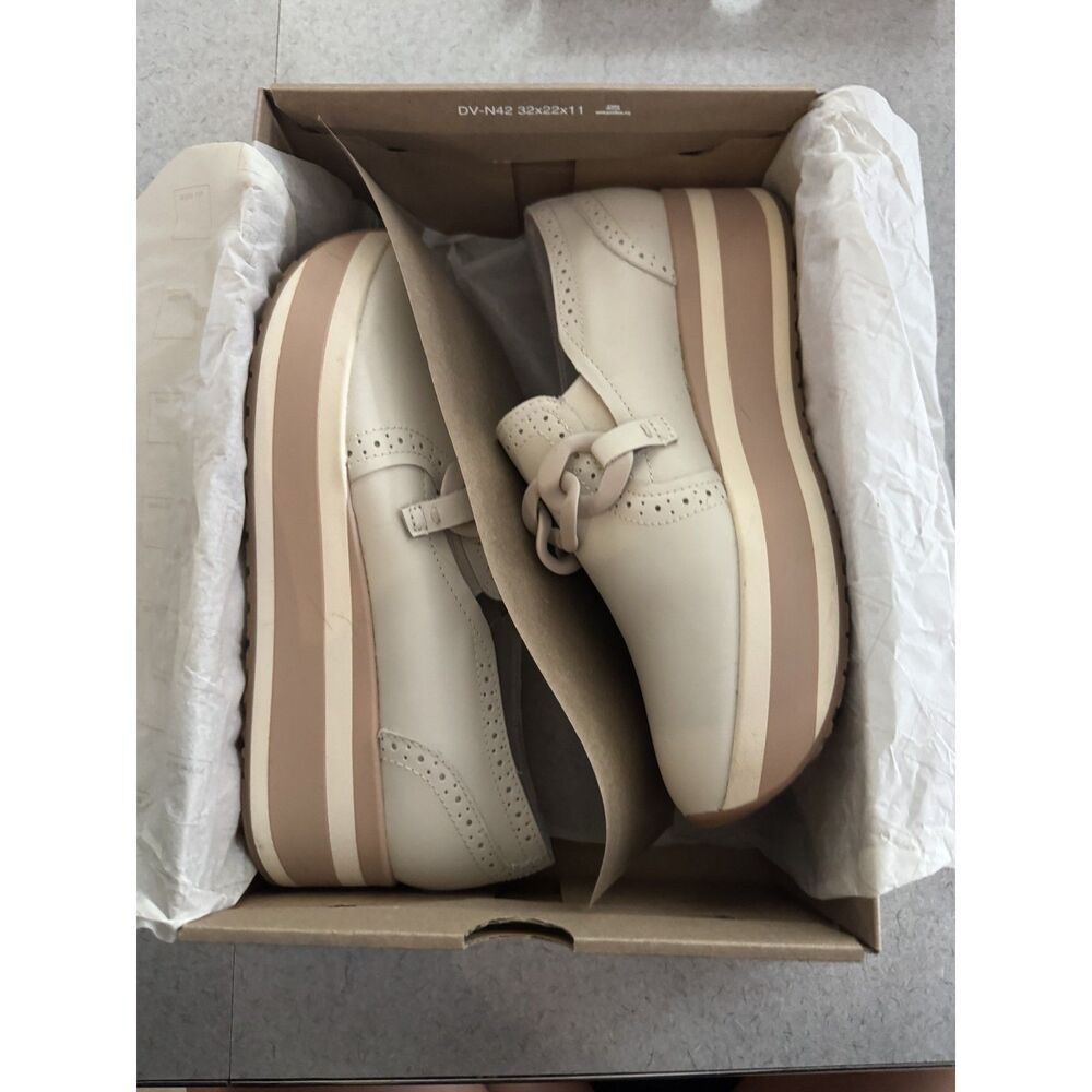 Dolce Vita "Jhenee" Espadrille Platform Sneaker with Chain Detail size 9.5